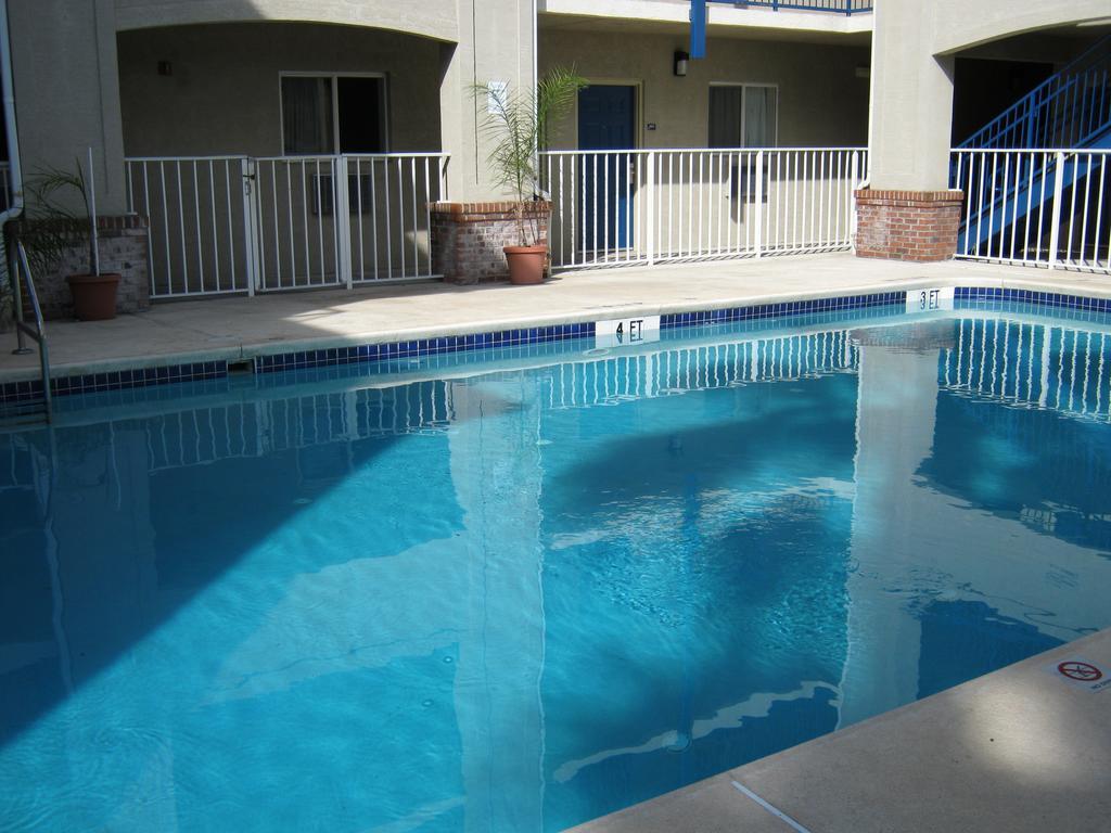 Daytona Beach Extended Stay Hotel Exterior photo